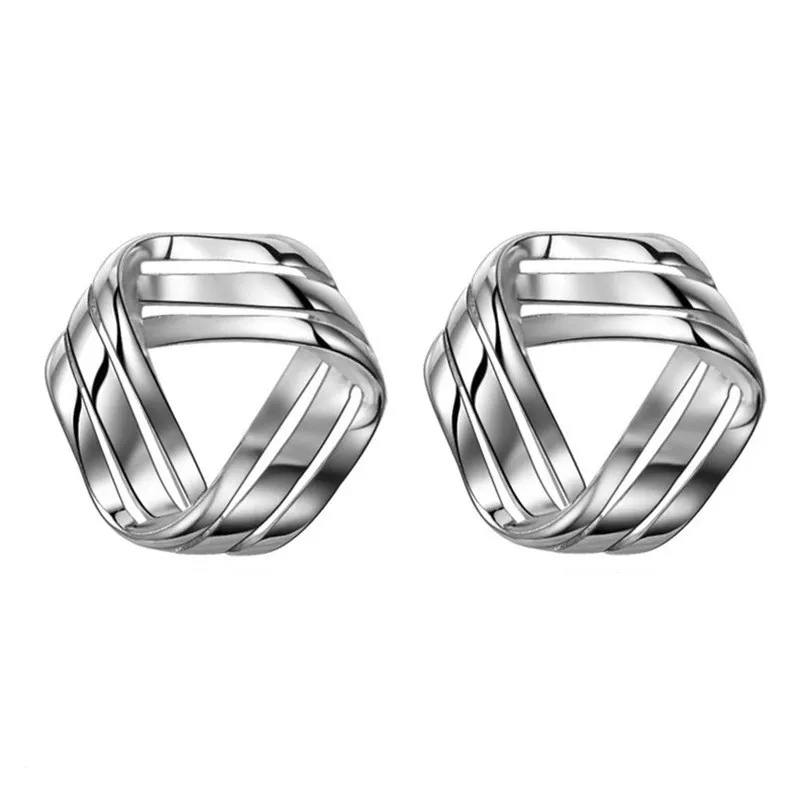 Triangular Mobius Studs